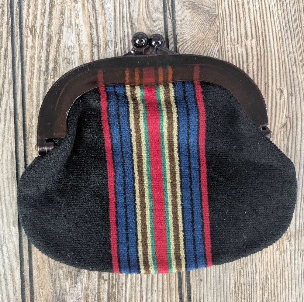 Handmade Coin Purse With Kiss Clasp Made In Japan Pristine